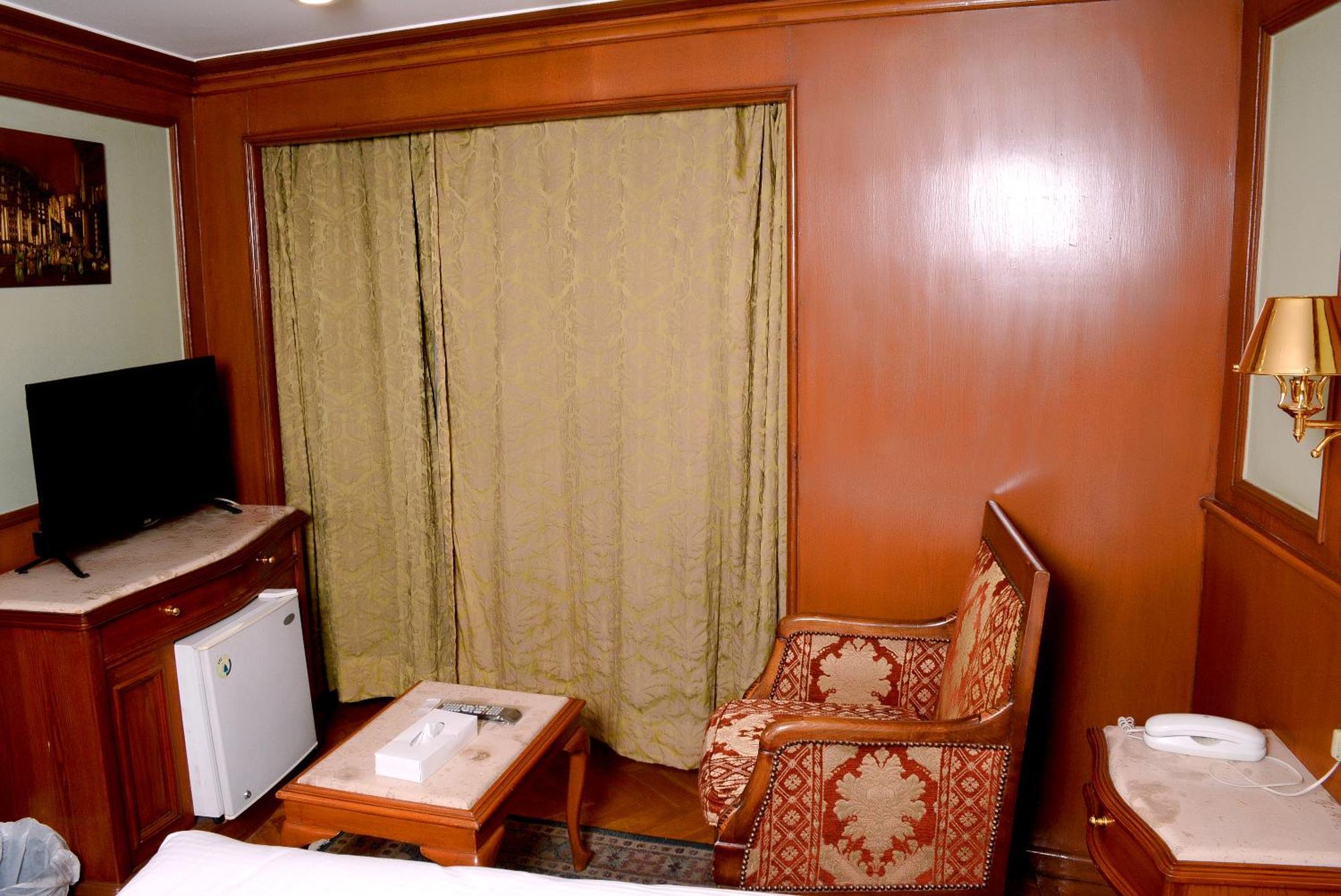 Superior Single Room Lake View,1499622769:JPEG